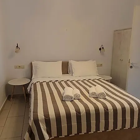 Hotel Theofanis